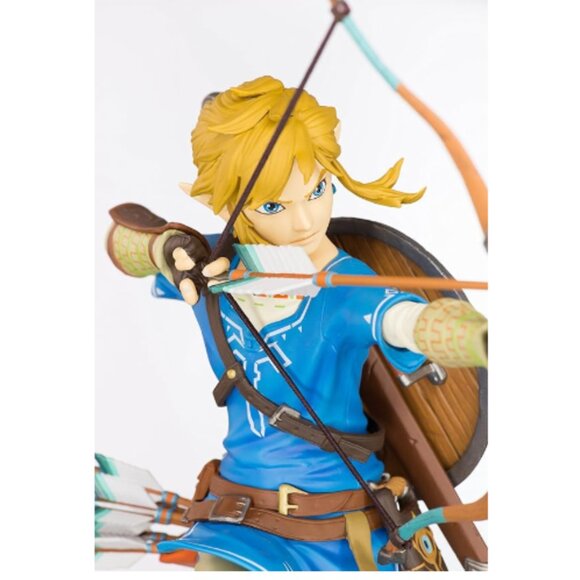 The Legend of Zelda: Breath of The Wild Link Collector's Edition Statue - Picture 4 of 10